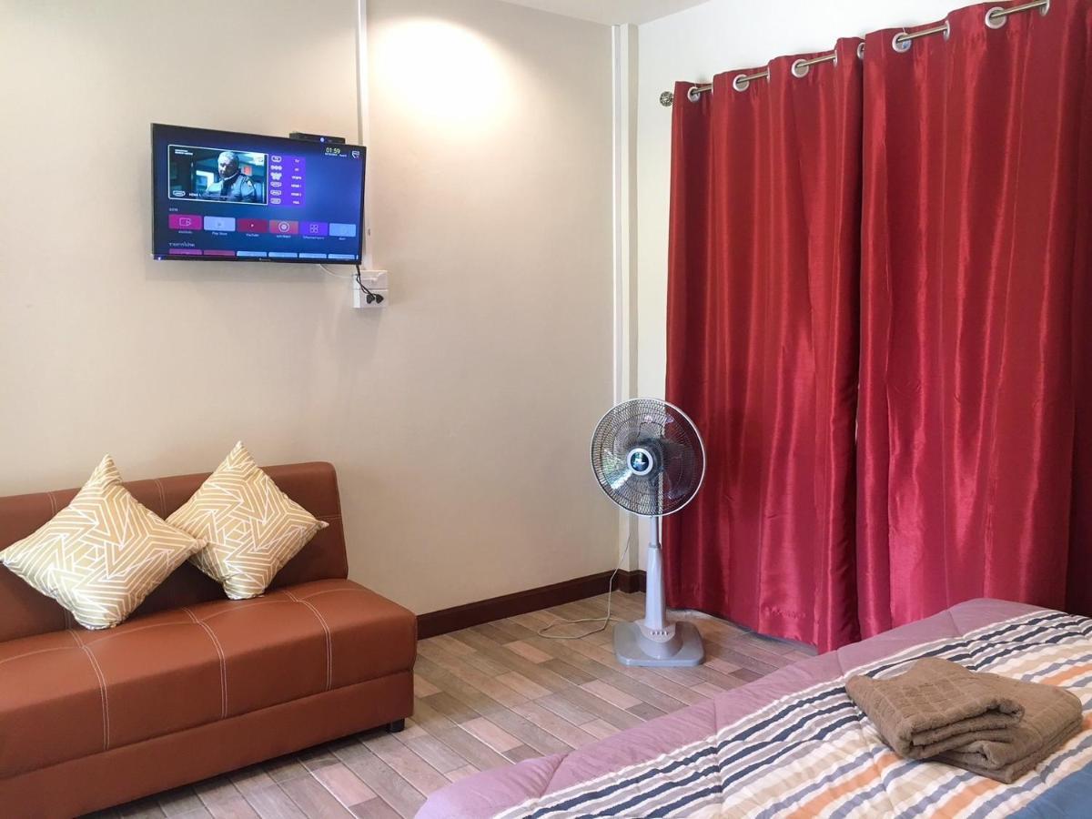 นพรัตน์การ์เด้นฮิลล์ Ξενοδοχείο Uthai Thani Εξωτερικό φωτογραφία